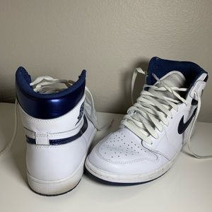 Jordan 1 Metallic Navy (2016)